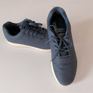 Nobull men’s dark blue Gum trainer